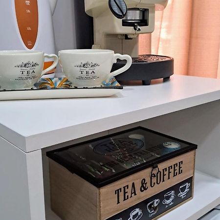 Hotel La Finestra Sul Borgo Napoli Esterno foto