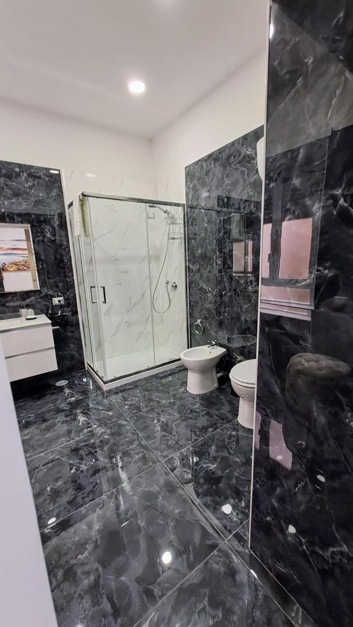 Hotel La Finestra Sul Borgo Napoli Esterno foto