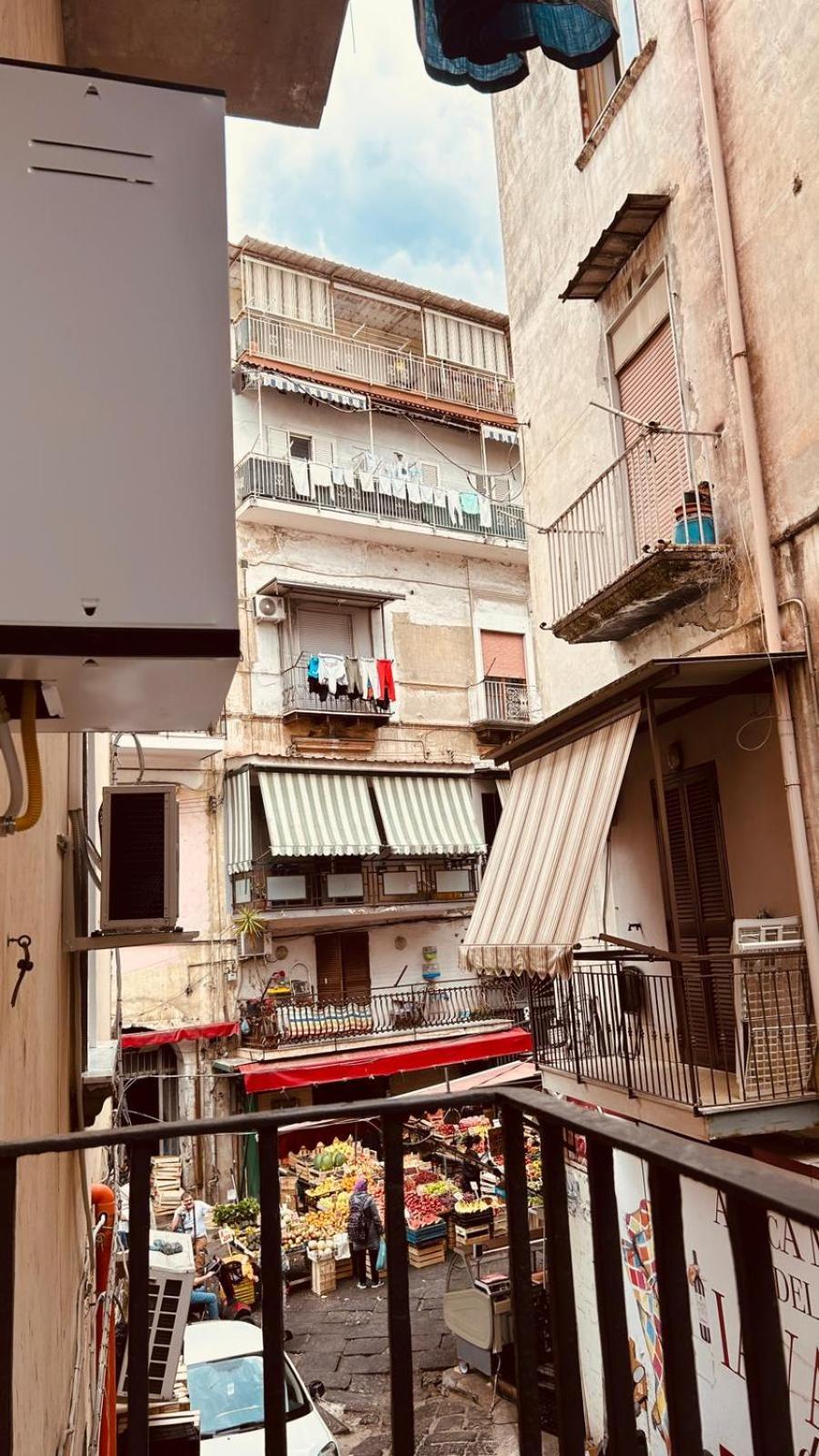 Hotel La Finestra Sul Borgo Napoli Esterno foto